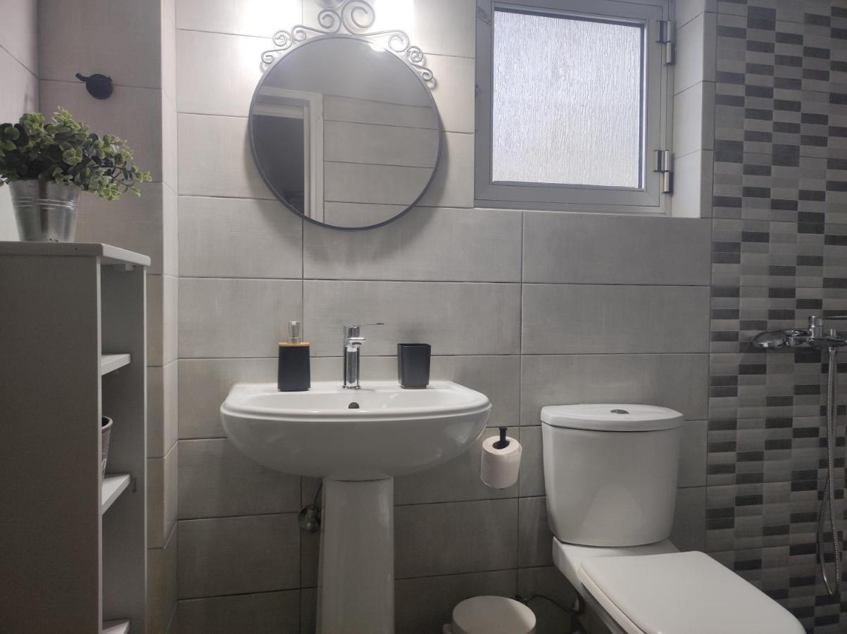 Cozy And Friendly Flat In Nafplio Apartment Ngoại thất bức ảnh